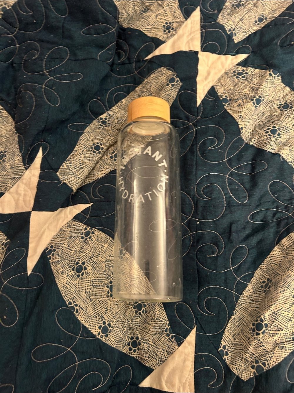 Amazon Clear Glass Hydration Bottle with Light Wood-Tone Cap